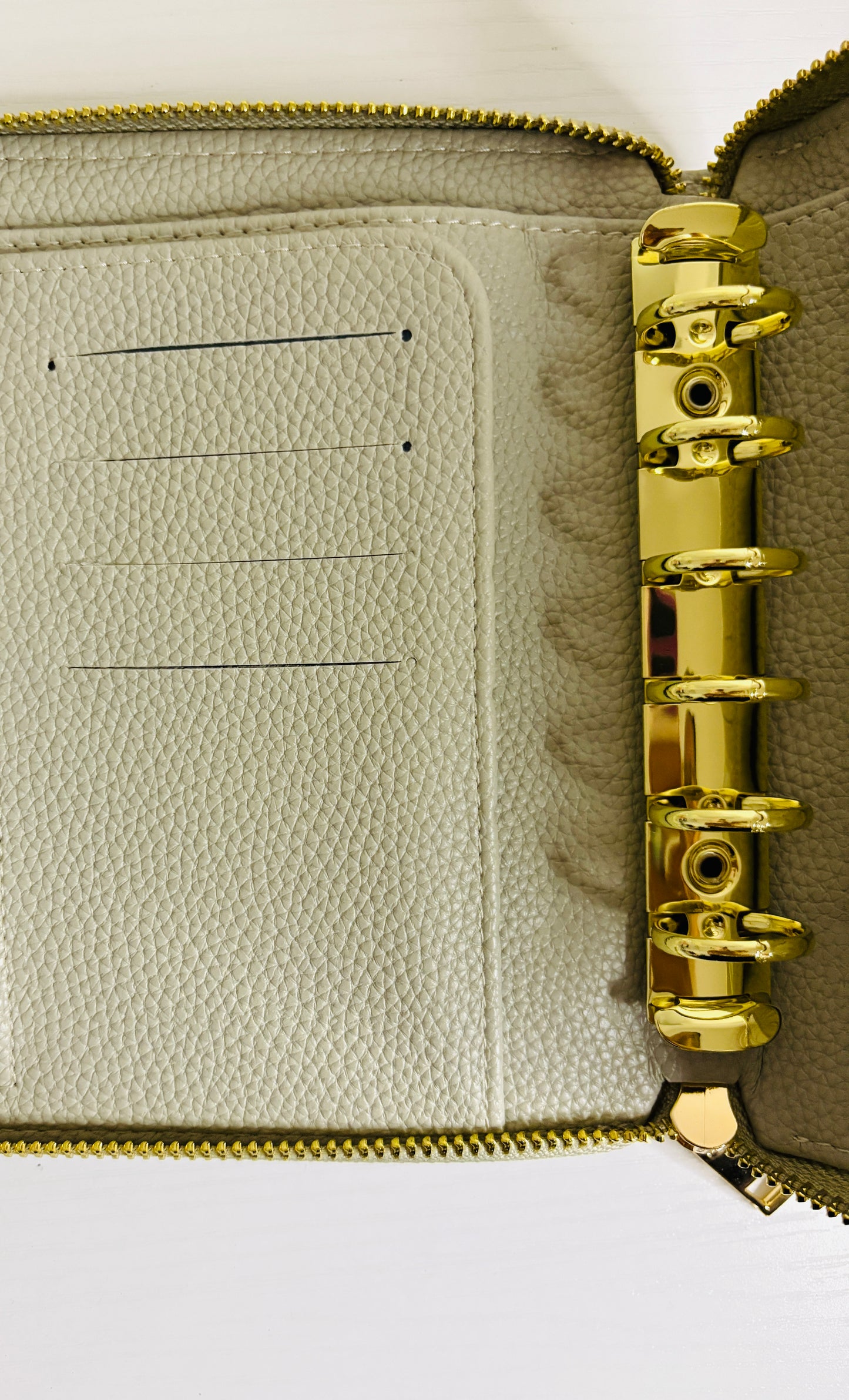 Ariel - A7 wallet