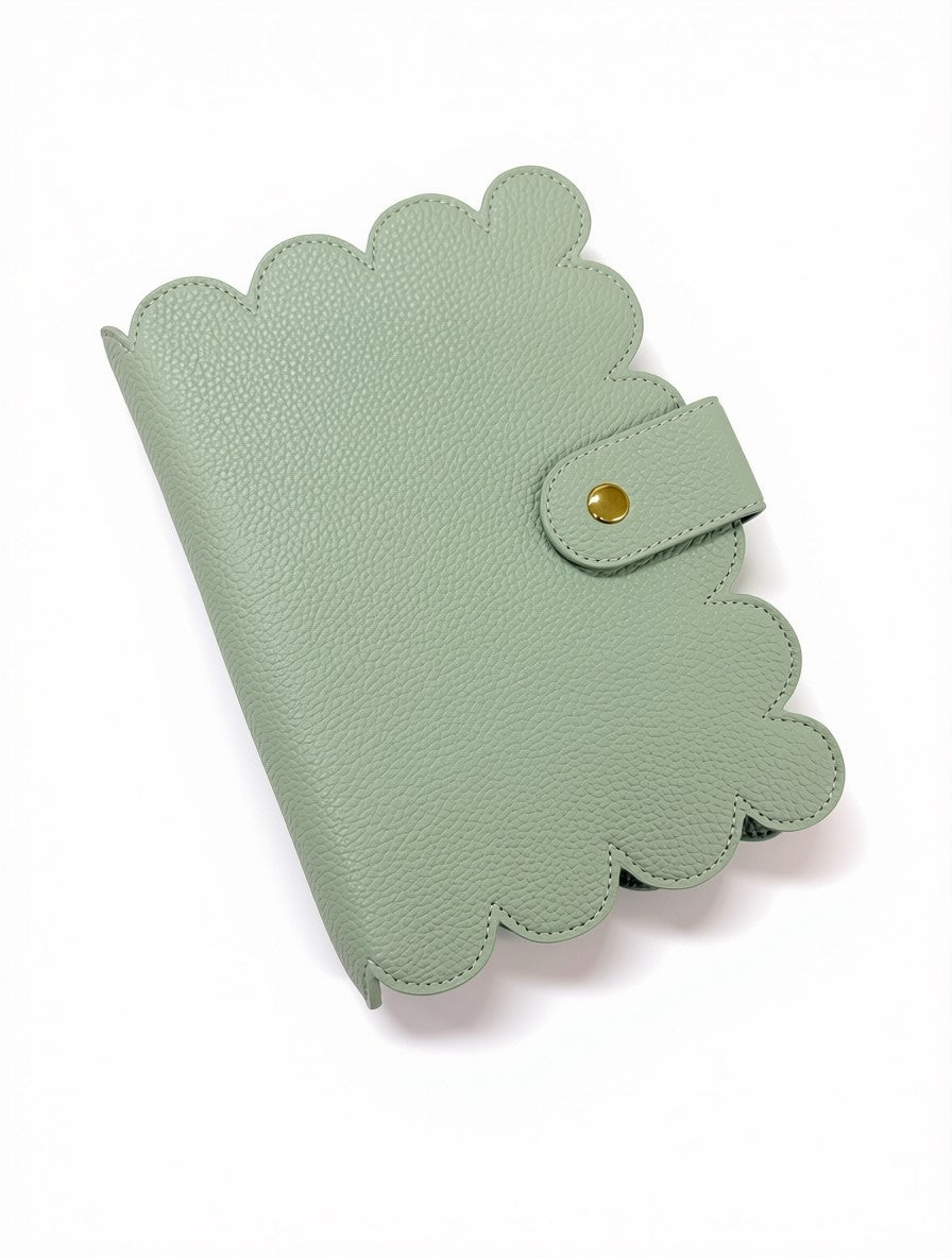 Kimmy - Scalloped Binder