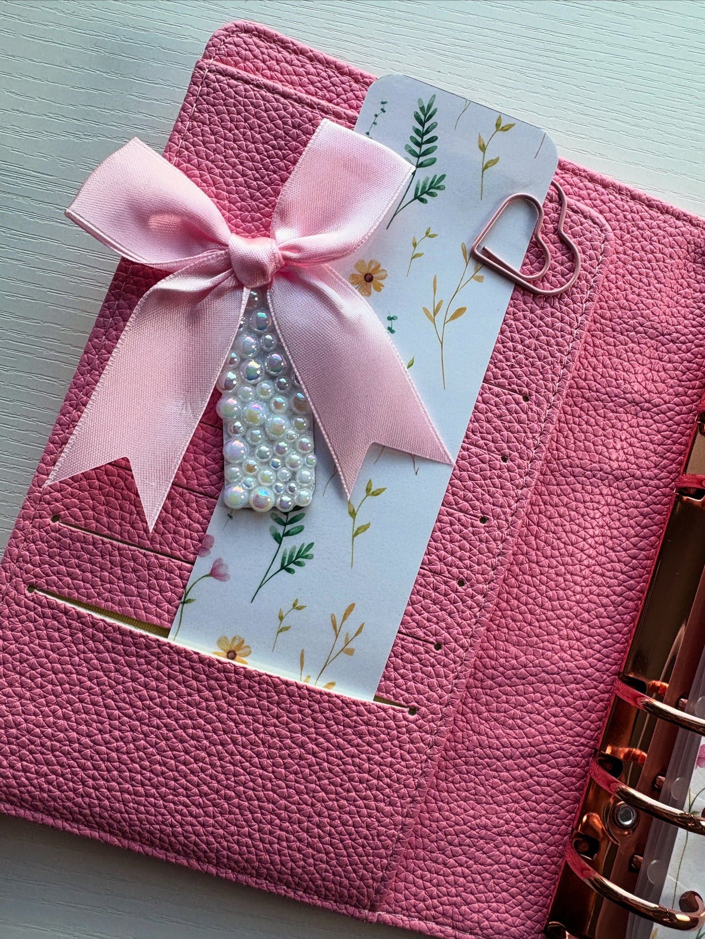 Bella - A6 Binder