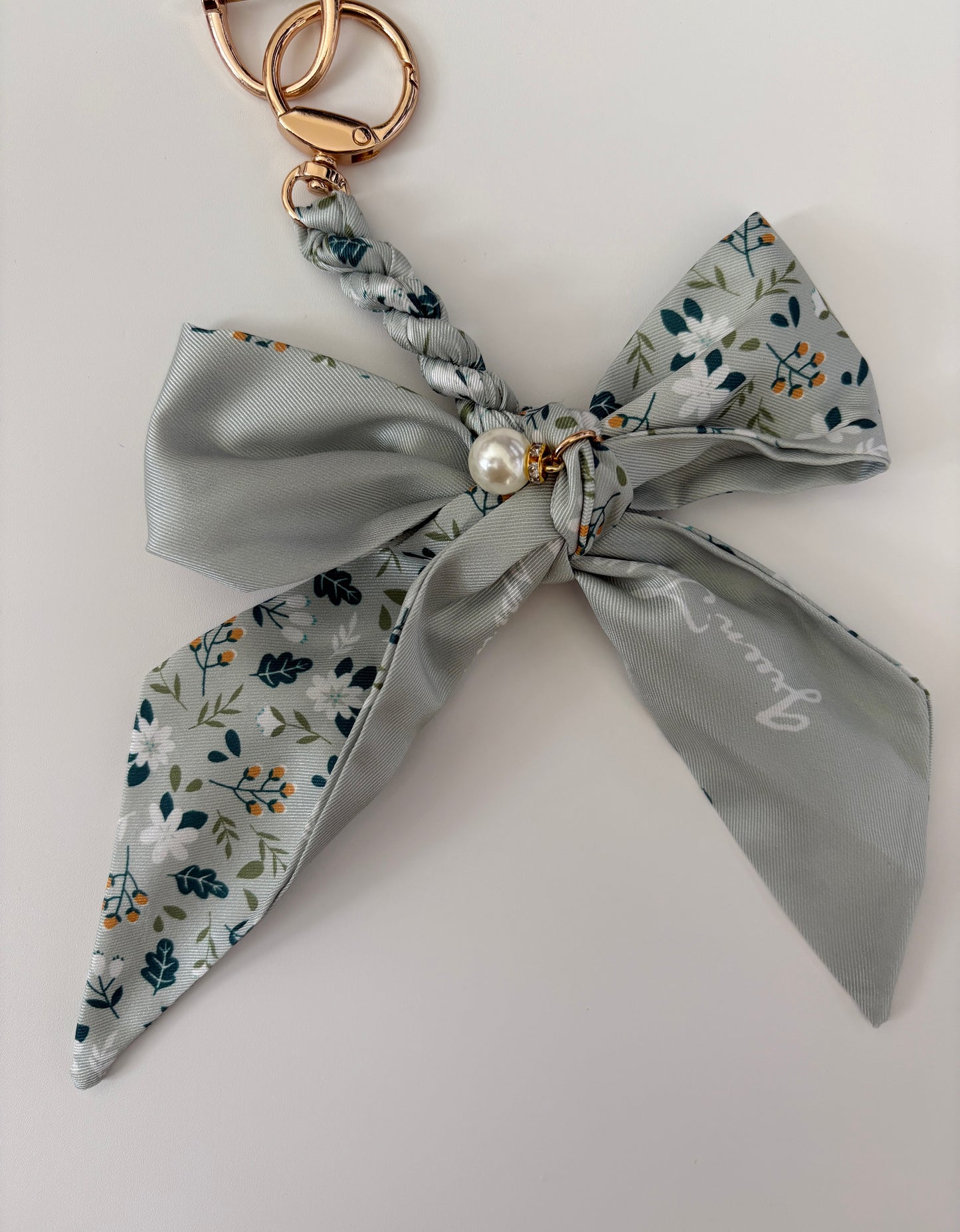 Pretty Tied Up Accessories