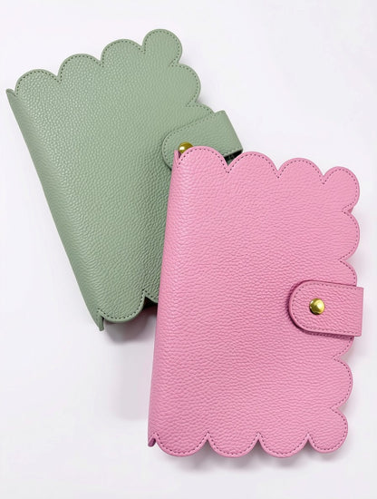 Kimmy - Scalloped Binder