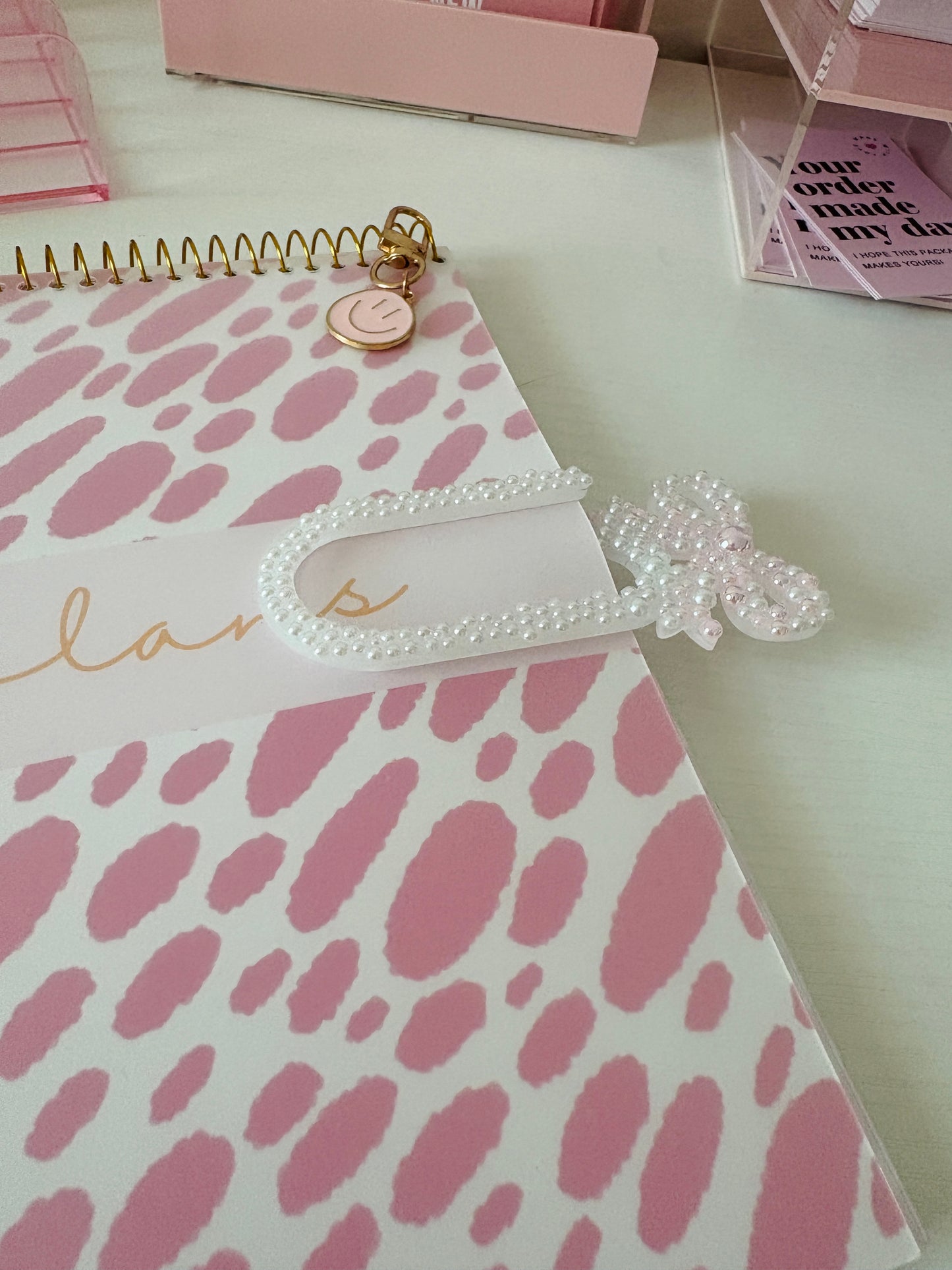 Pretty in Pearls - Jumbo paperclip