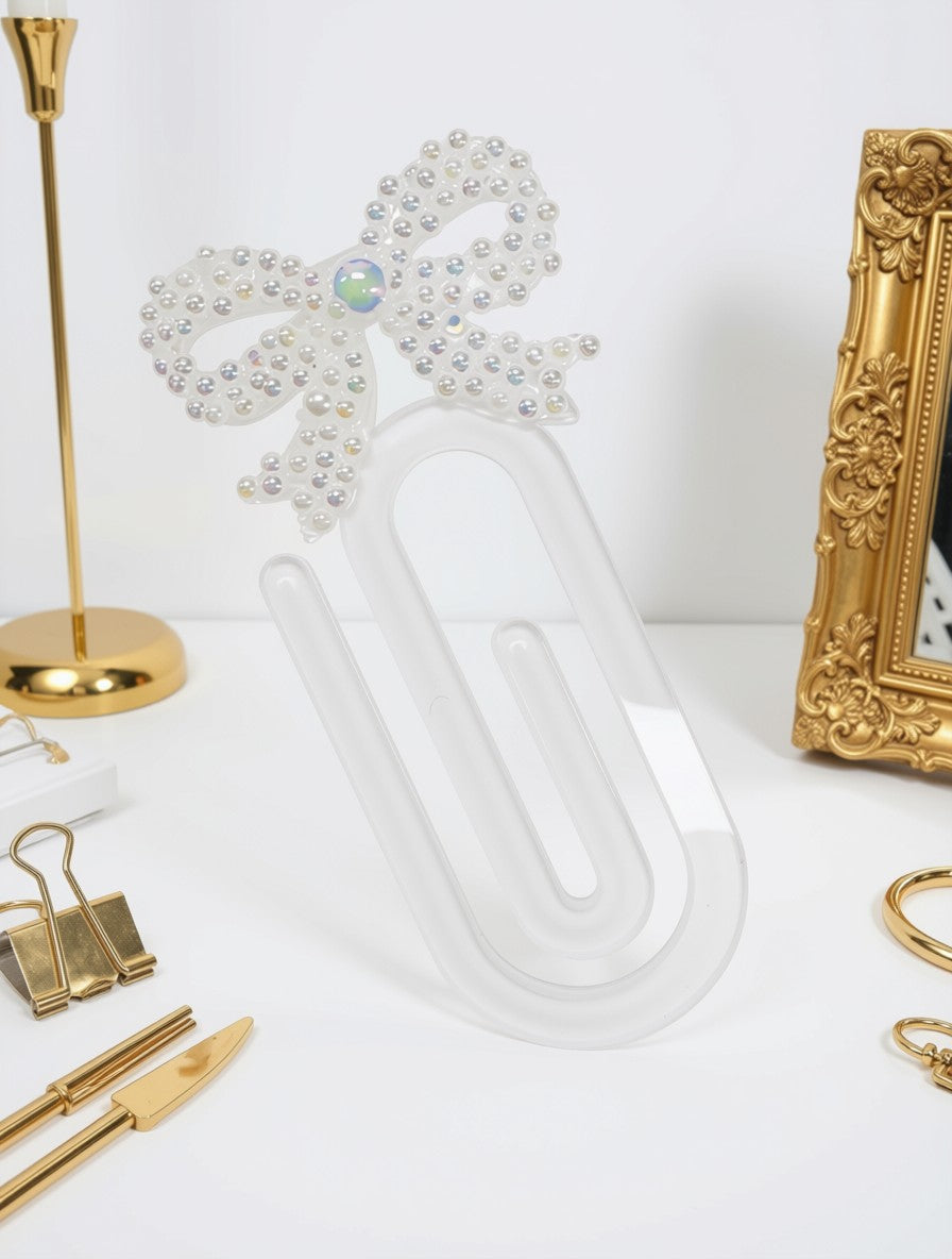 Pearls & Bow Acrylic Clip